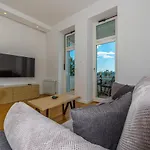 Apartament Veronika *