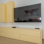 Veronika *