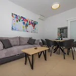 Veronika Apartament *