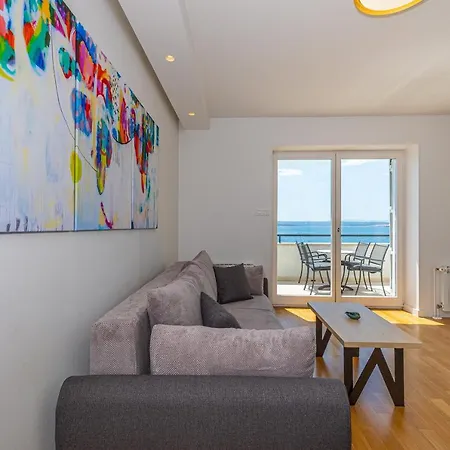 Veronika * Crikvenica